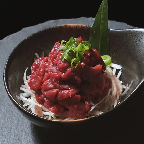 黒毛和牛・馬刺し専門店 ミートプロ鈴木の馬肉ユッケカテゴリ画像